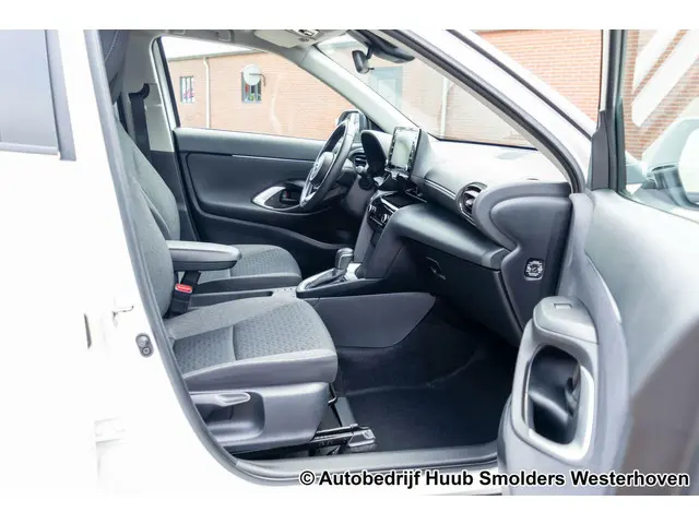 Toyota Yaris Cross 1.5 Hybrid Active 2024 Hybride Benzine 3