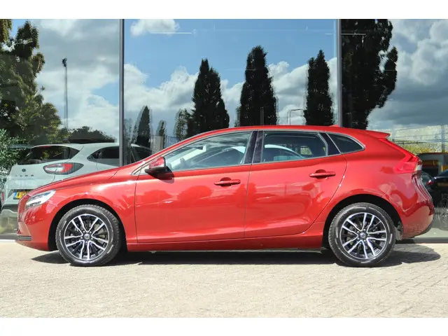 Volvo V40 1.5 T2 NORDIC+ 2017 Benzine 12