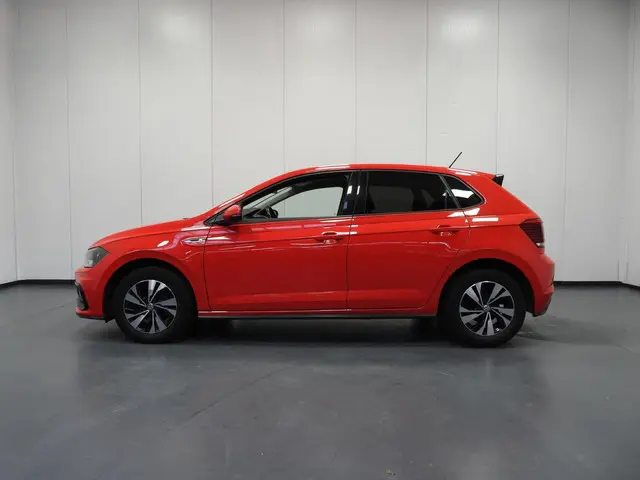 Volkswagen Polo 1.0 MPI R-Line 2019 Benzine 2