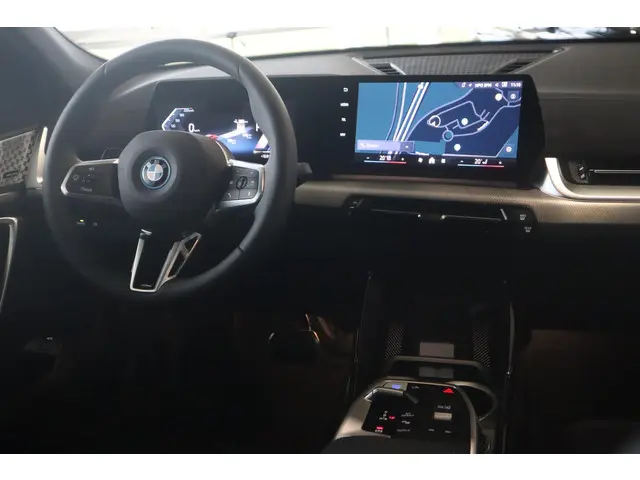 BMW iX2 xDrive30 2025 Elektrisch 10