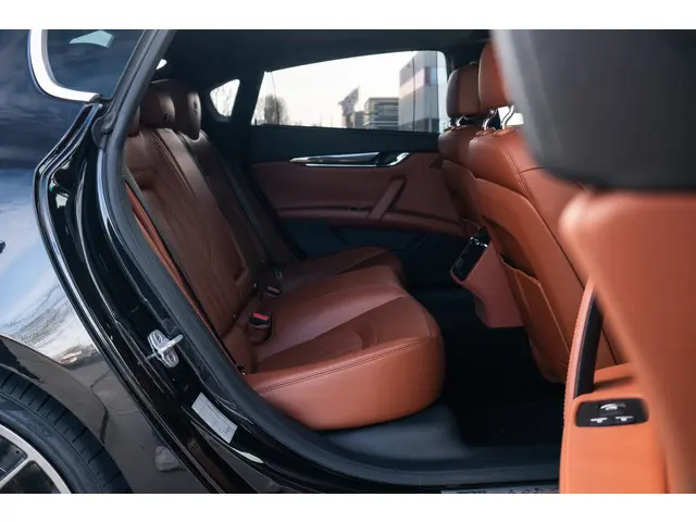 Maserati Quattroporte 3.0 Q4 2014 Benzine 35