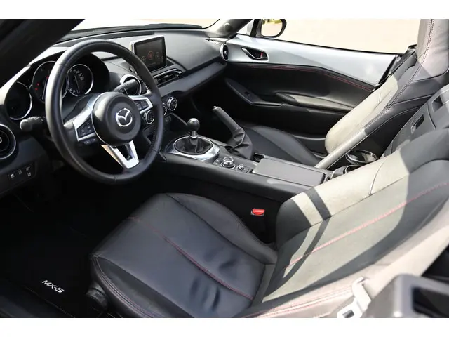Mazda MX-5 SkyActiv-G 160 6MT GT-M 2015 Benzine 16