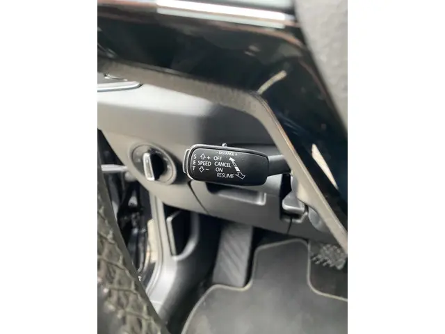 Škoda Karoq 1.5 TSI ACT Business Edition 2019 Benzine 18
