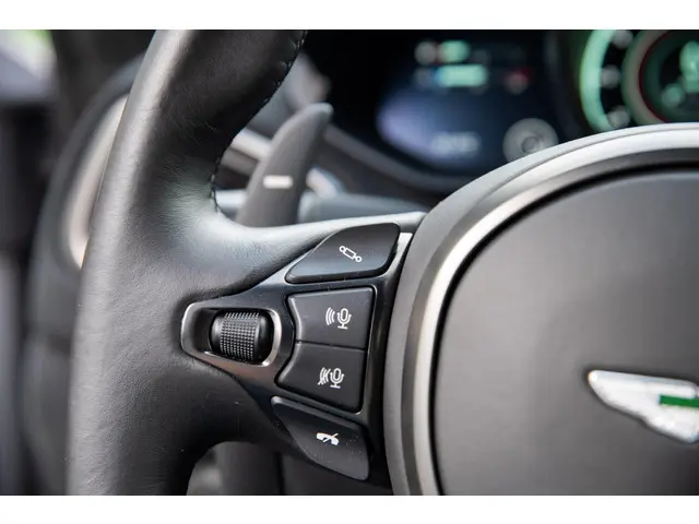 Aston Martin V8 Vantage 4.0 2018 Benzine 61