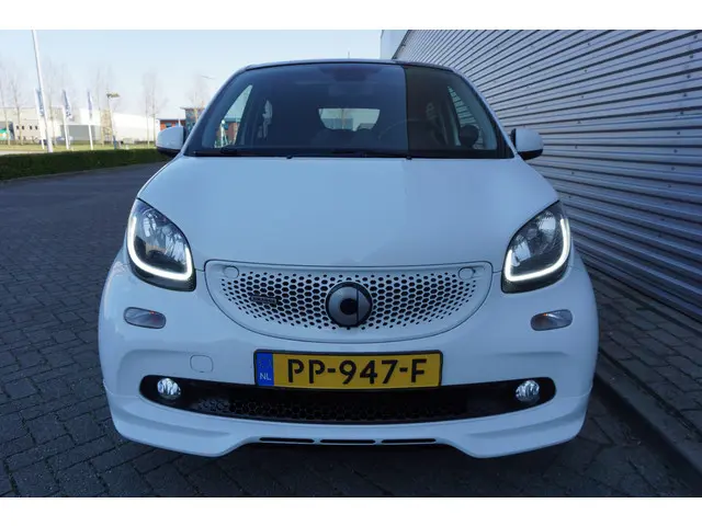 Smart Forfour 1.0 T BRABUS AUTOMAAT 2017 Benzine 6