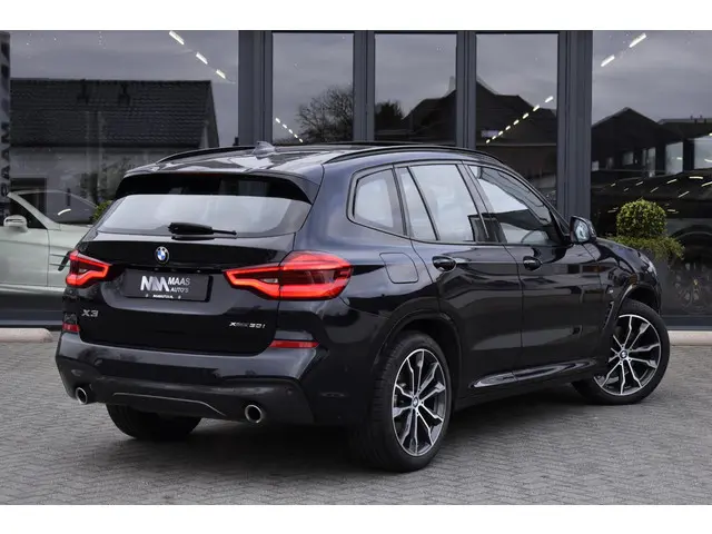 BMW X3 xDrive30i High M-Sport Pano-harmank 2020 Benzine 2