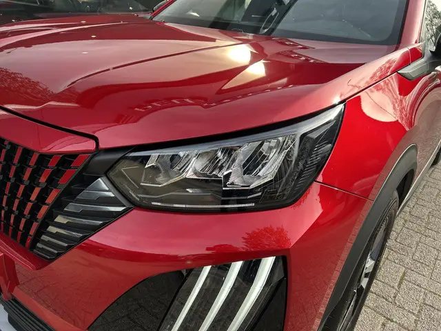 Peugeot 2008 1.2 Turbo 100PK Allure 2024 Benzine 26