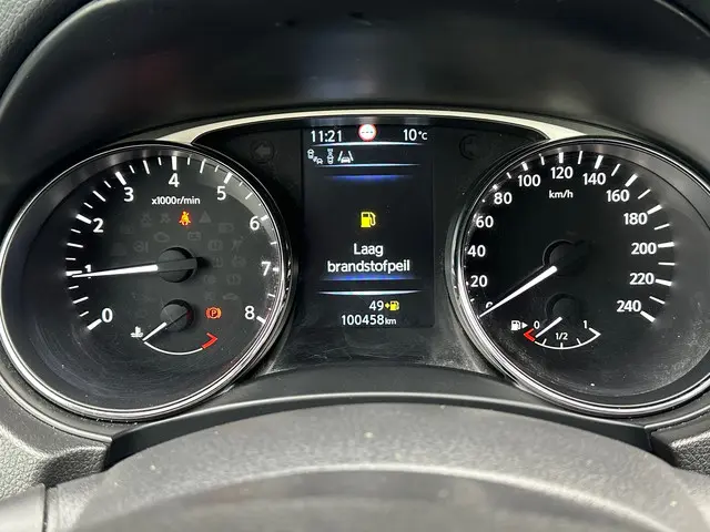 Nissan X-Trail 1.6 DIG-T Connect Edition 2015 Benzine 25