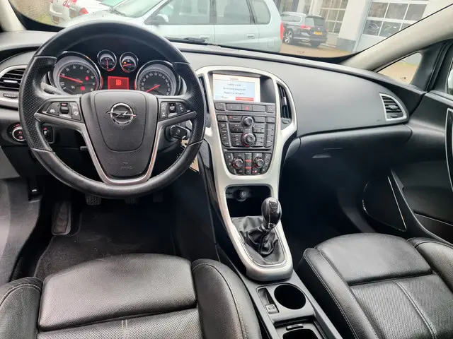 Opel Astra GTC 1.4 Turbo Sport 2012 Benzine 14