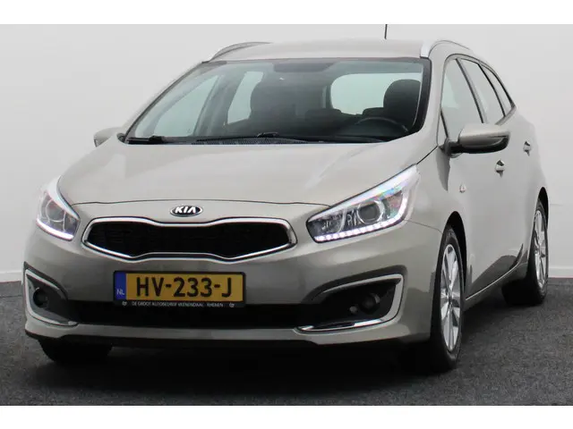 Kia cee'd Sportswagon 1.6 GDI First Edition 2016 Benzine 22