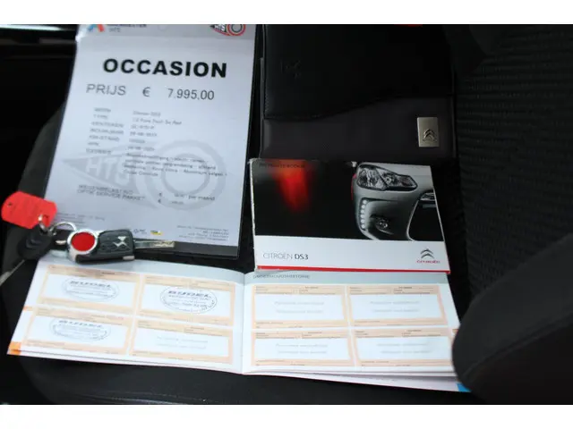 DS DS 3 1.2 PureTech So Red 2015 Benzine 27