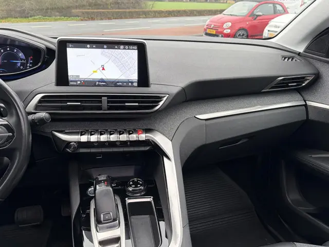 Peugeot 3008 1.2 PureTech GT 2019 Benzine 33