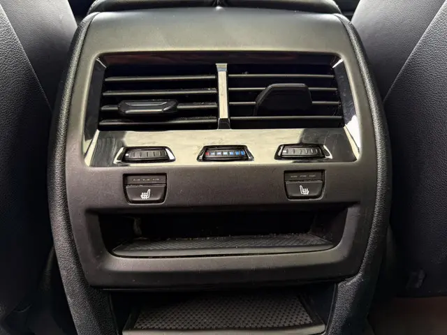 BMW X5 xDrive45e High Executive 2023 Hybride Benzine 36