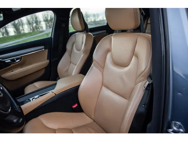 Volvo V90 2.0 T5 Momentum 2017 Benzine 17