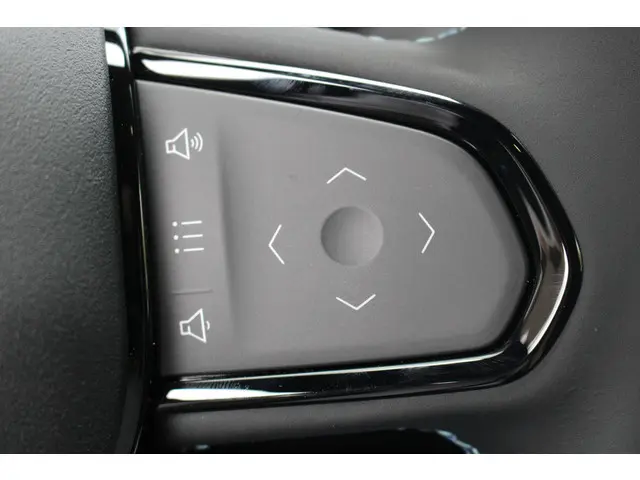 Lynk & Co 01 1.5 2025 Hybride Benzine 27