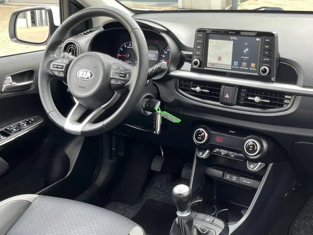Kia Picanto 1.0 CVVT Design Edition 2018 Benzine 65