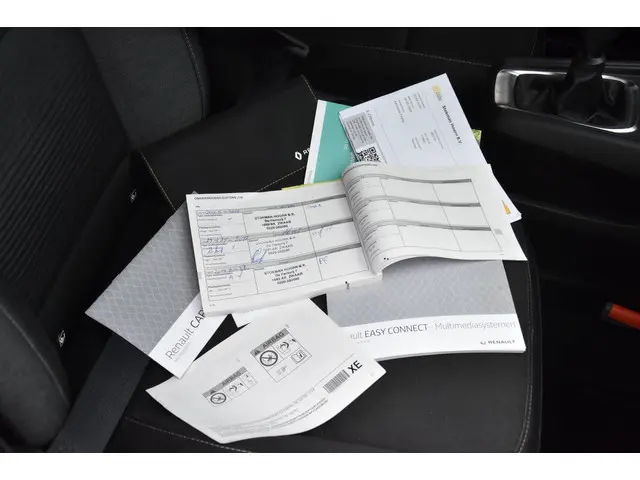 Renault Captur 1.0 TCe 90 Zen -Rijklaar! 2022 Benzine 27