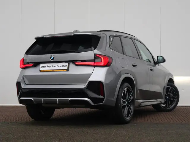 BMW X1 sDrive20i 2024 Benzine 7