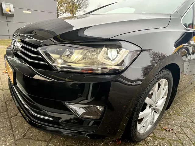 Volkswagen Golf Sportsvan 1.4 TSI Highline 2017 Benzine 19