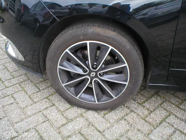 Renault Scénic 1.2 TCe Bose 2013 Benzine 7
