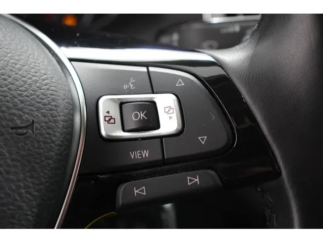 Volkswagen Polo 1.0 TSI 110pk DSG Highline 2021 Benzine 15