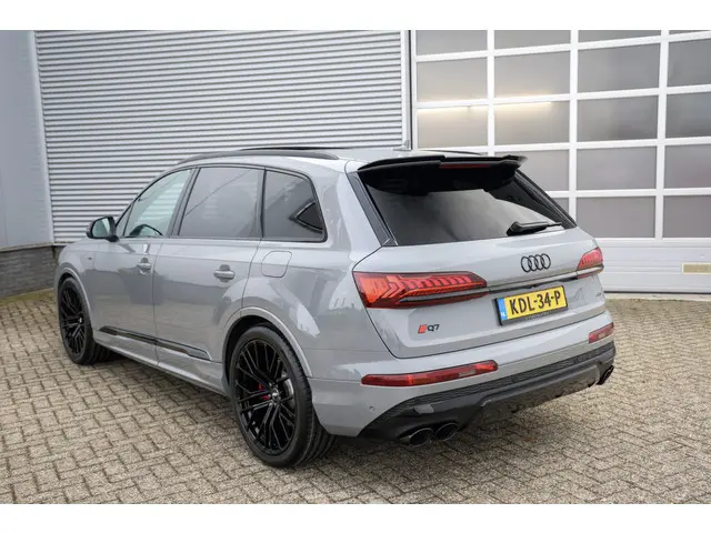 Audi Q7 55 TFSI e quattro S-Line 2022 Hybride Benzine 42