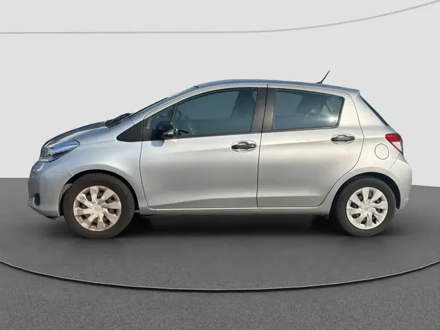 Toyota Yaris 1.0 VVT-i Comfort 2012 Benzine 14