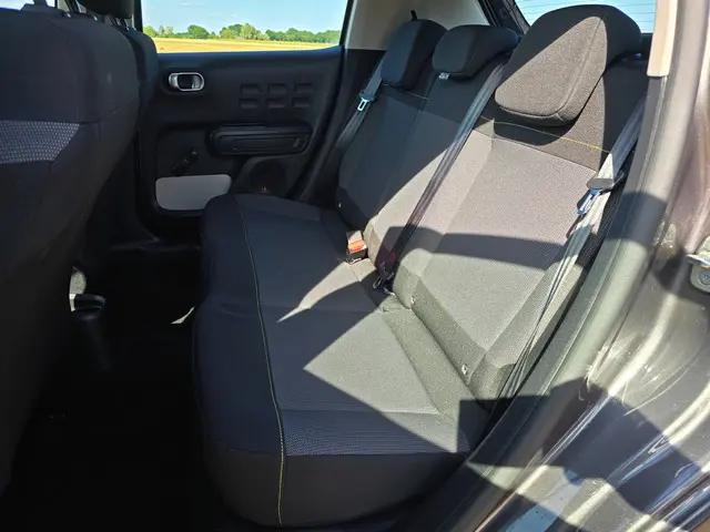 Citroën C3 1.2 PureTech 2022 Benzine 24