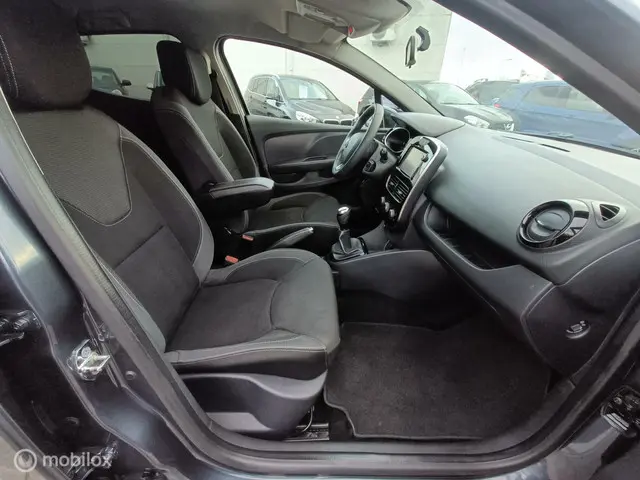 Renault Clio 0.9 TCe Zen Nav/CC/AC/PDC/NLAuto 2017 Benzine 12