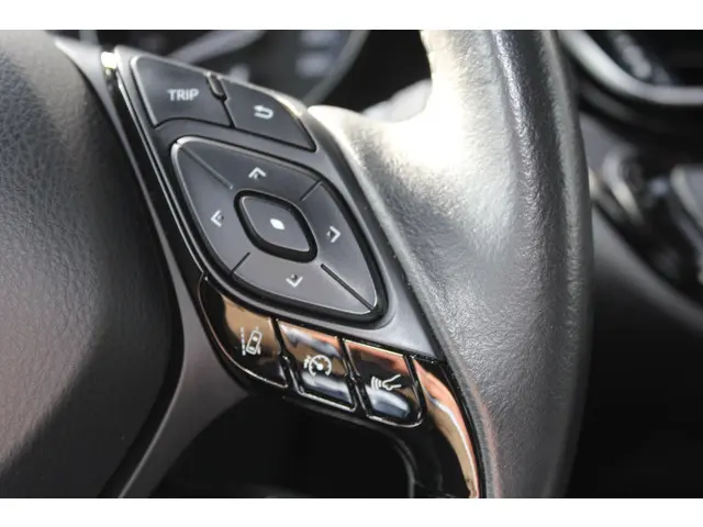 Toyota C-HR 1.8 Hybrid Dynamic 2022 Hybride Benzine 41