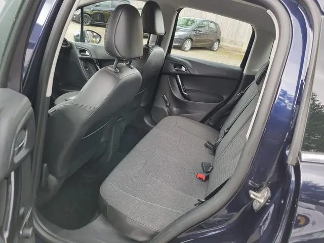 Citroën C3 1.2 PureTech Business 2016 Benzine 15