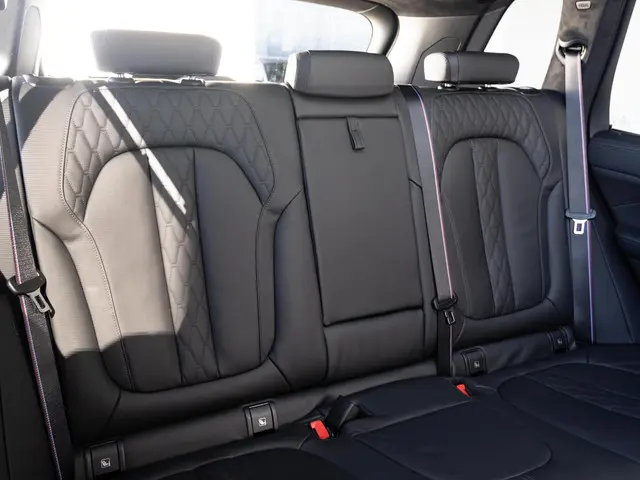 BMW X5 xDrive50e 2025 Hybride Benzine 11
