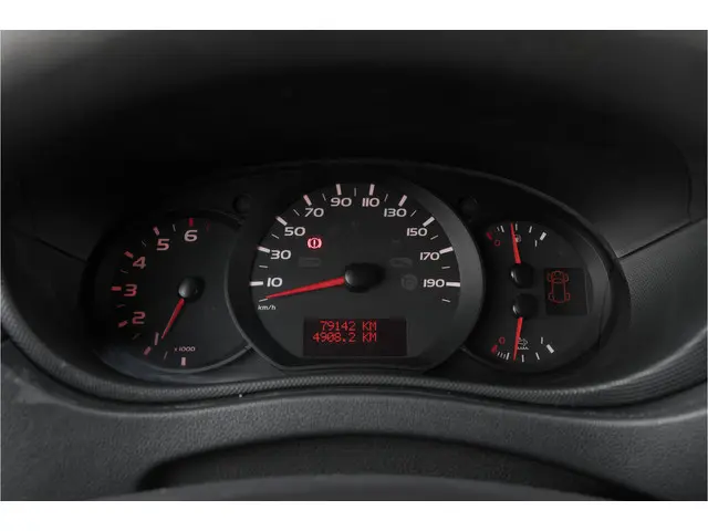 Renault Master T35 2.3 dCi L3H2 DL Energy 2018 Diesel 16