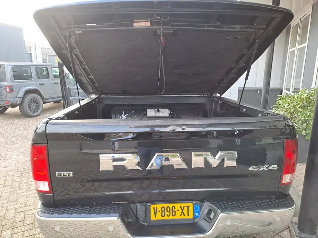 Dodge Ram 1500 5.7 V8 4x4 Crew Cab 2019 LPG/Gas 13