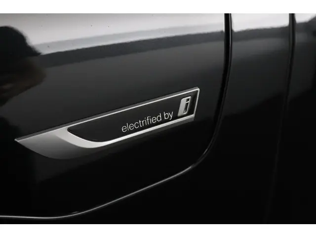 BMW X2 xDrive25e Executive M-Sport 2021 Hybride Benzine 41