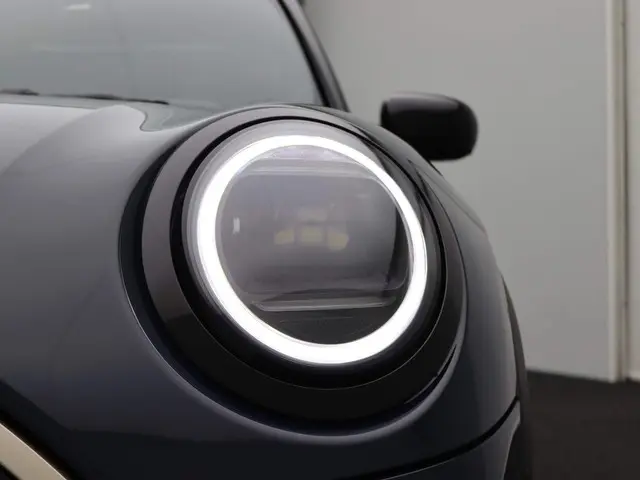 MINI 5-Deurs Cooper C 2024 Benzine 6
