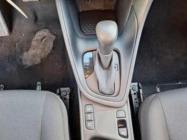 Mazda 2 Hybrid 1.5 CLIMA 2023 Hybride Benzine 22