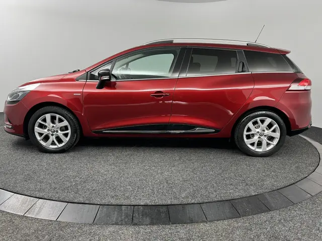 Renault Clio Estate TCe 90 Limited 2019 Benzine 16