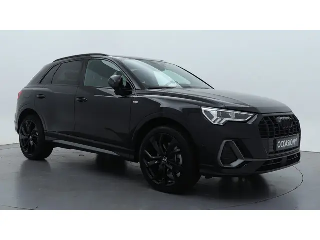 Audi Q3 45 TFSI e S edition 2025 Hybride Benzine 3