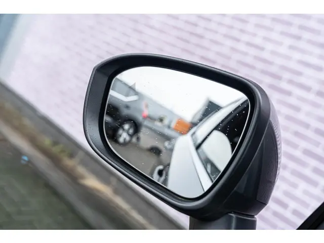Nissan QASHQAI 1.3 MHEV N-Connecta 2022 Benzine 17