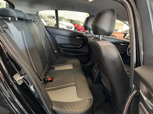 BMW 1 Serie 116i 2019 Benzine 14