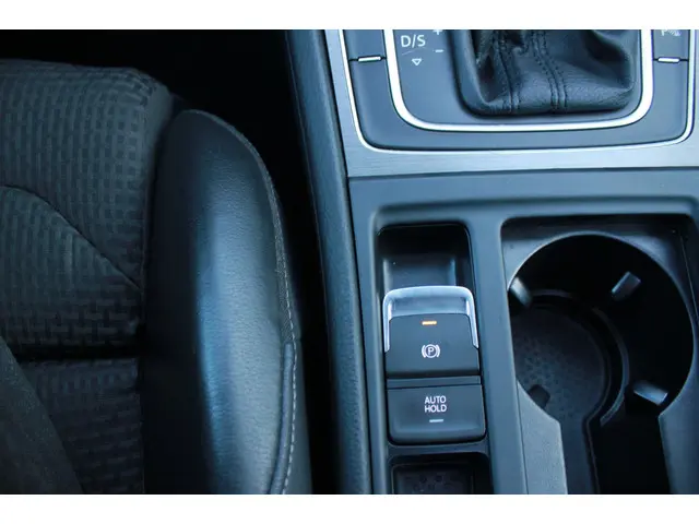 Volkswagen Golf 1.4 TSI ACT Highline 2013 Benzine 24