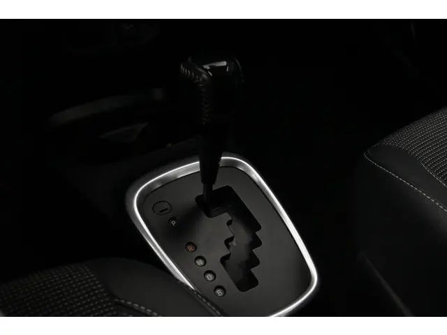 Toyota Yaris 1.5 Hybrid Executive 2017 Hybride Benzine 16