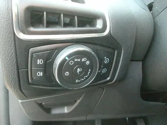 Ford Focus 1.0 EcoBoost Titanium / Airco / Navi 2012 Benzine 10