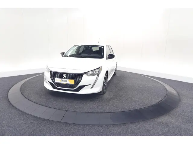 Peugeot 208 PureTech 100 Allure Pack 2023 Benzine 68