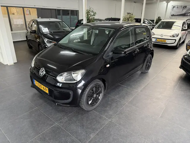 Volkswagen up! 3