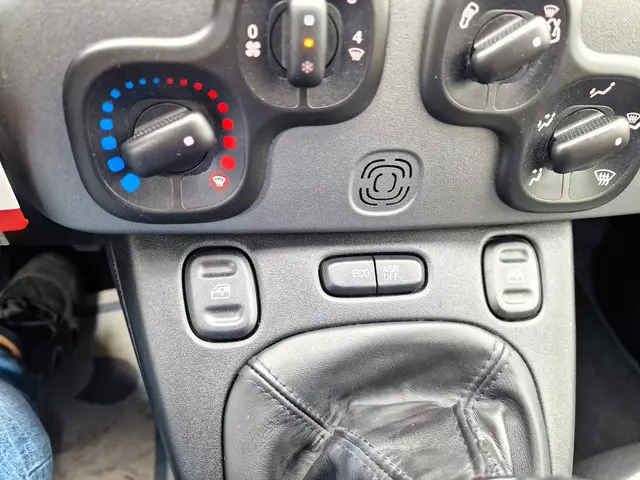 Fiat Panda 0.9 TwinAir Lounge 2017 Benzine 31