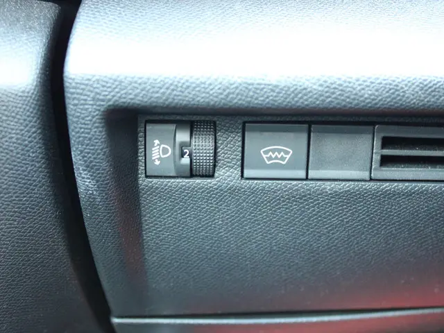 Citroën C4 HYBRID 145 BUSINESS 2025 Hybride Benzine 25