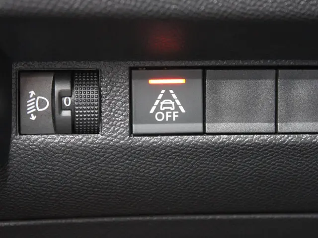 Peugeot 2008 1.2 PT Blue Lease Allure 2020 Benzine 32