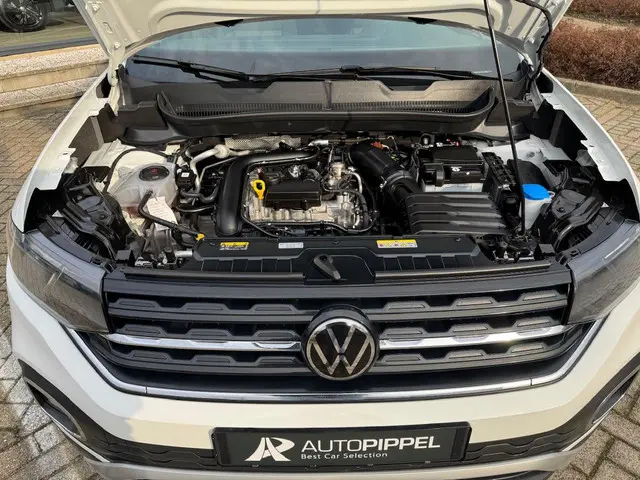 Volkswagen T-Cross 1.0 TSI Move 2023 Benzine 32